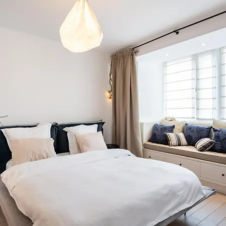 Zodiac Center Apartment