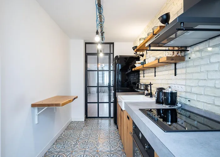 Zodiac Center Apartment